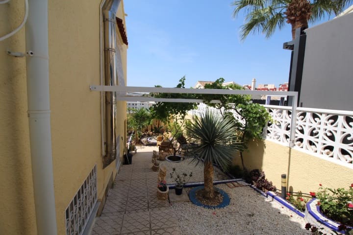 4 quarto Moradia para venda em Orihuela Costa com piscina - 399 000 € (Ref: 9877925)