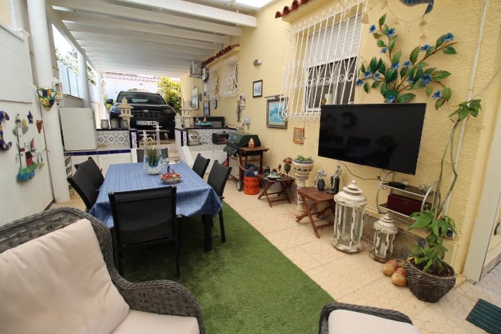 4 quarto Moradia para venda em Orihuela Costa com piscina - 399 000 € (Ref: 9877925)