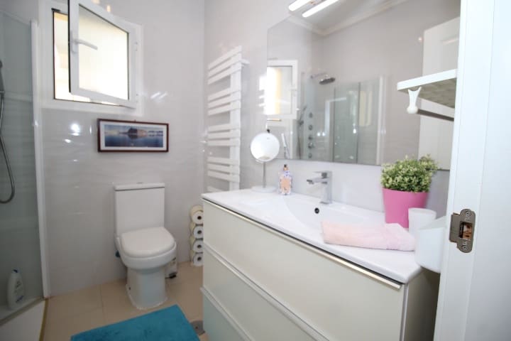 4 quarto Moradia para venda em Orihuela Costa com piscina - 399 000 € (Ref: 9877925)