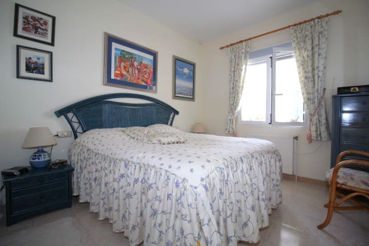 4 quarto Moradia para venda em Orihuela Costa com piscina - 399 000 € (Ref: 9877925)