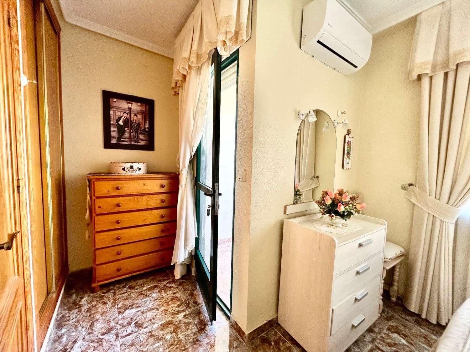 3 chambre Bungalow à vendre à La Zenia avec piscine - 250 000 € (Ref: 9880594)