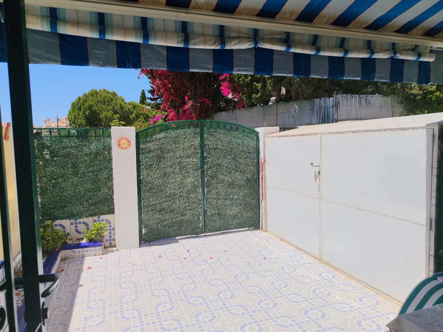 3 chambre Bungalow à vendre à La Zenia avec piscine - 250 000 € (Ref: 9880594)
