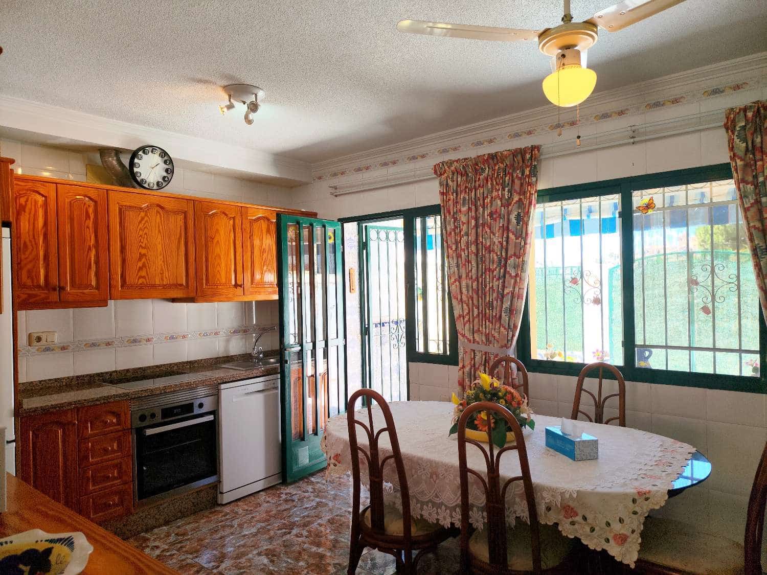 3 chambre Bungalow à vendre à La Zenia avec piscine - 250 000 € (Ref: 9880594)