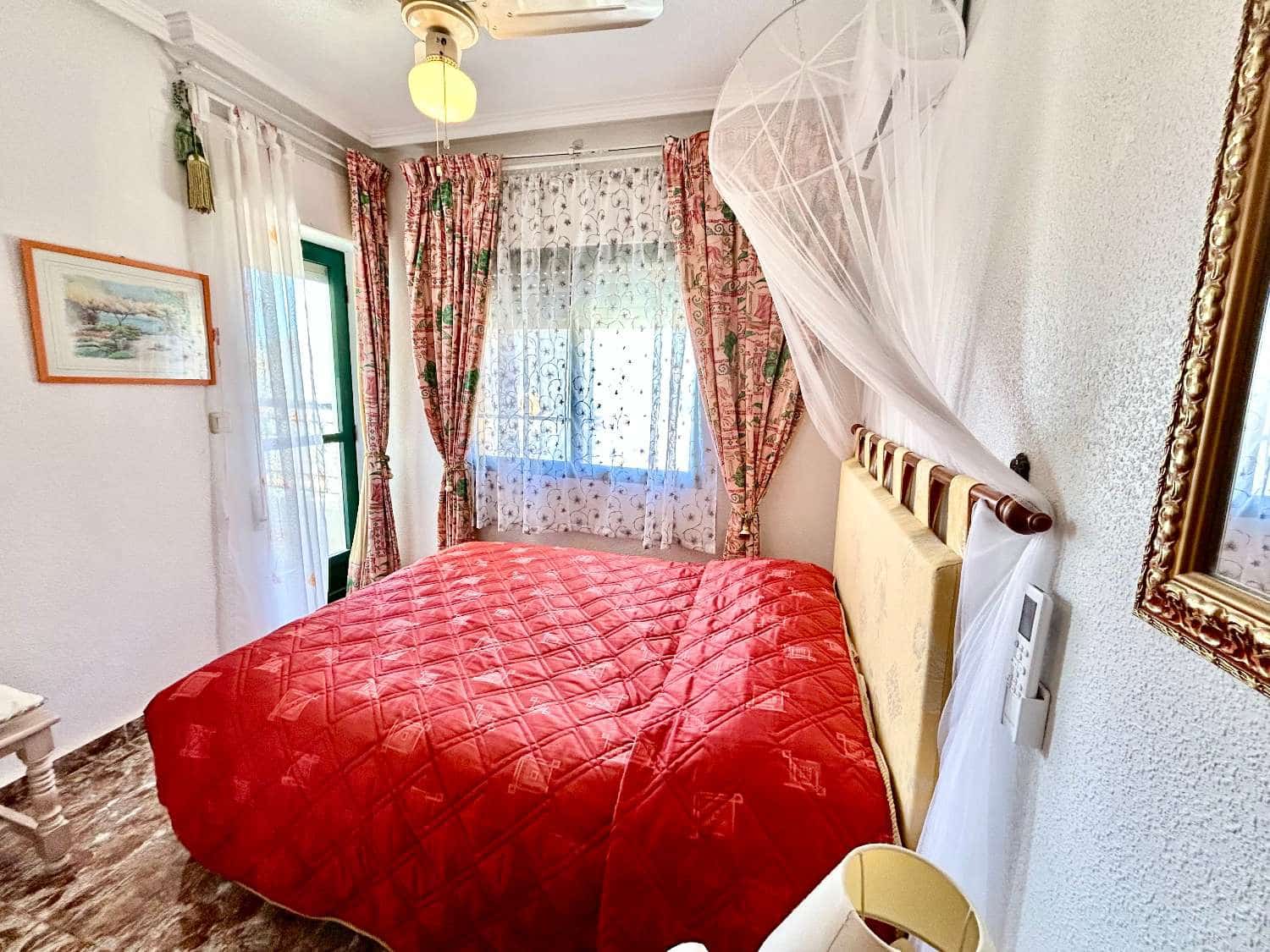 3 chambre Bungalow à vendre à La Zenia avec piscine - 250 000 € (Ref: 9880594)