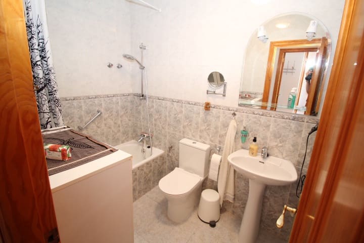 2 soveværelse Bungalow til salg i Orihuela Costa med swimmingpool - € 149.000 (Ref: 9949169)