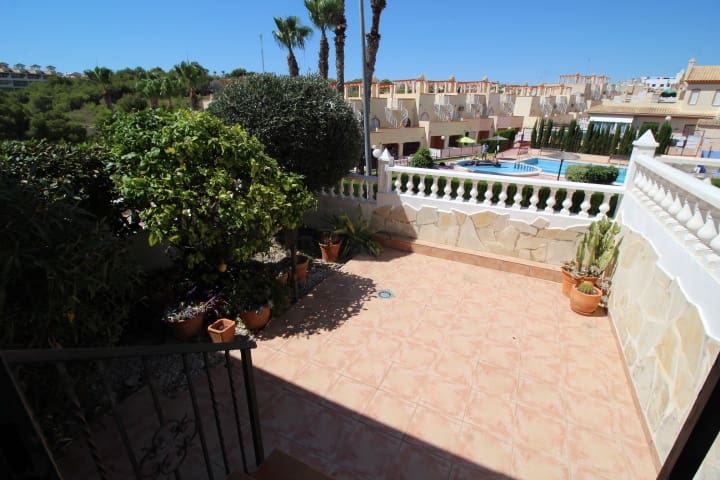 2 soveværelse Bungalow til salg i Orihuela Costa med swimmingpool - € 149.000 (Ref: 9949169)