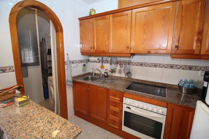 2 soveværelse Bungalow til salg i Orihuela Costa med swimmingpool - € 149.000 (Ref: 9949169)