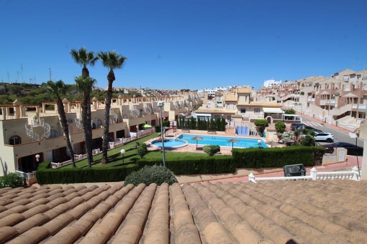 2 soveværelse Bungalow til salg i Orihuela Costa med swimmingpool - € 149.000 (Ref: 9949169)
