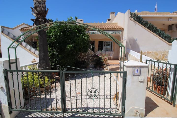 2 soveværelse Bungalow til salg i Orihuela Costa med swimmingpool - € 149.000 (Ref: 9949169)