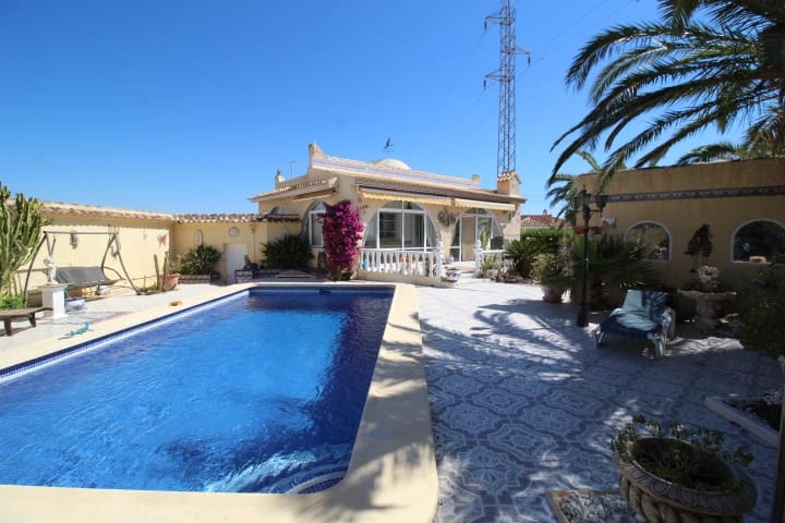 2 soveværelse Villa til salg i San Miguel de Salinas med swimmingpool - € 450.000 (Ref: 9953745)
