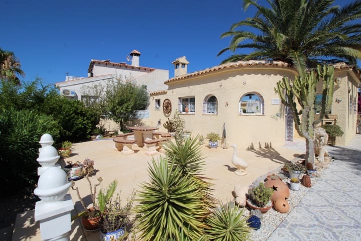 2 soveværelse Villa til salg i San Miguel de Salinas med swimmingpool - € 450.000 (Ref: 9953745)