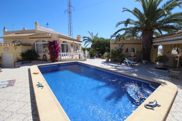 2 soveværelse Villa til salg i San Miguel de Salinas med swimmingpool - € 450.000 (Ref: 9953745)