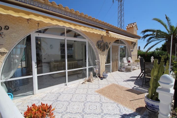 2 soveværelse Villa til salg i San Miguel de Salinas med swimmingpool - € 450.000 (Ref: 9953745)