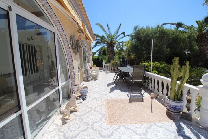 2 soveværelse Villa til salg i San Miguel de Salinas med swimmingpool - € 450.000 (Ref: 9953745)