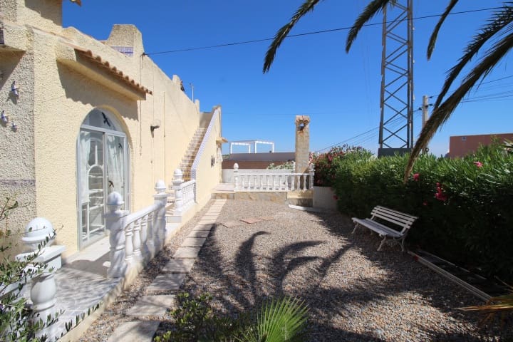 2 soveværelse Villa til salg i San Miguel de Salinas med swimmingpool - € 450.000 (Ref: 9953745)