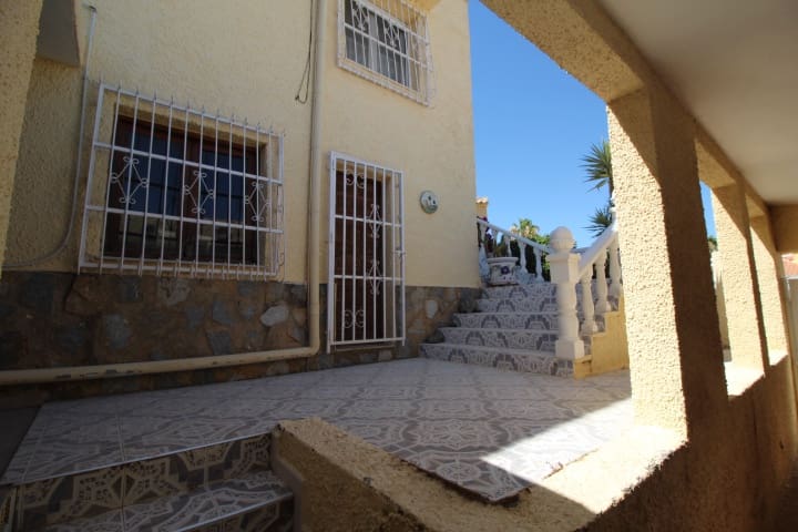 2 soveværelse Villa til salg i San Miguel de Salinas med swimmingpool - € 450.000 (Ref: 9953745)