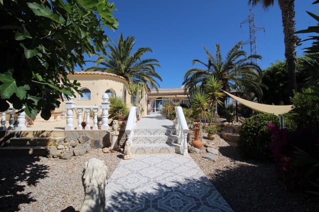2 soveværelse Villa til salg i Blue Lagoon med swimmingpool - € 450.000 (Ref: 9953745)