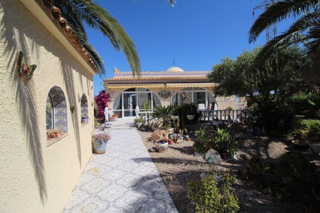 2 soveværelse Villa til salg i Blue Lagoon med swimmingpool - € 450.000 (Ref: 9953745)