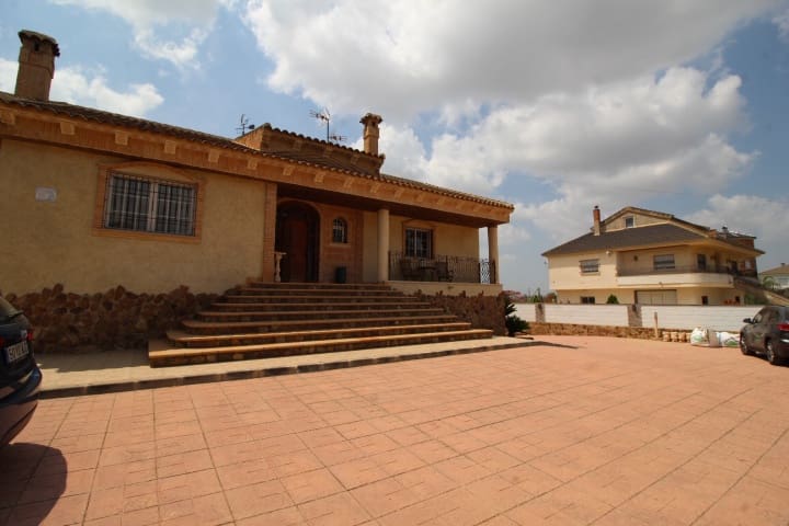3 Zimmer Villa zu verkaufen in Bigastro mit Pool - 425.000 € (Ref: 9996627)