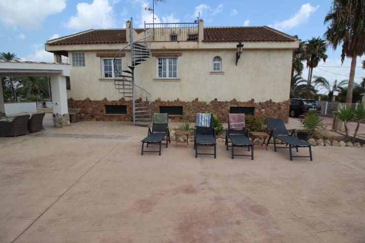 3 Zimmer Villa zu verkaufen in Bigastro mit Pool - 425.000 € (Ref: 9996627)