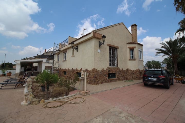 3 Zimmer Villa zu verkaufen in Bigastro mit Pool - 425.000 € (Ref: 9996627)