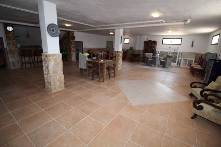 3 Zimmer Villa zu verkaufen in Bigastro mit Pool - 425.000 € (Ref: 9996627)