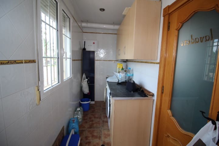 3 Zimmer Villa zu verkaufen in Bigastro mit Pool - 425.000 € (Ref: 9996627)
