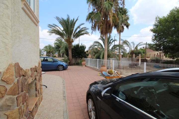 3 Zimmer Villa zu verkaufen in Bigastro mit Pool - 425.000 € (Ref: 9996627)