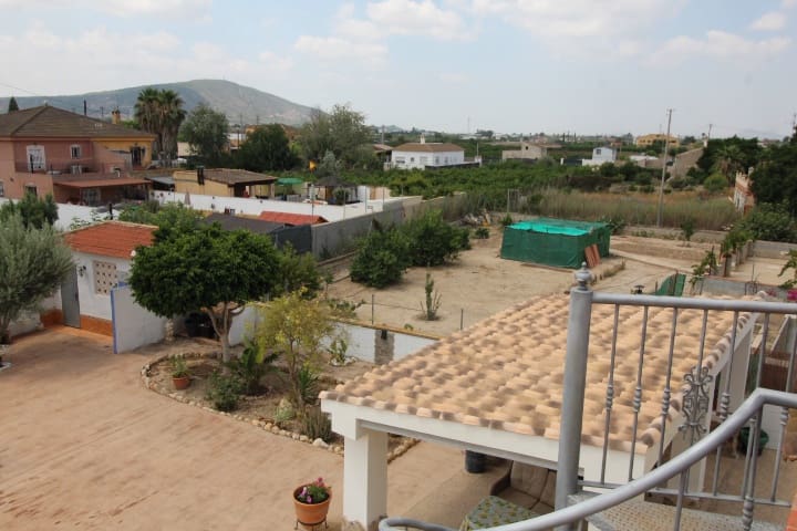 3 Zimmer Villa zu verkaufen in Bigastro mit Pool - 425.000 € (Ref: 9996627)