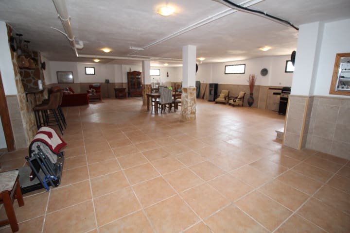 3 Zimmer Villa zu verkaufen in Bigastro mit Pool - 425.000 € (Ref: 9996627)