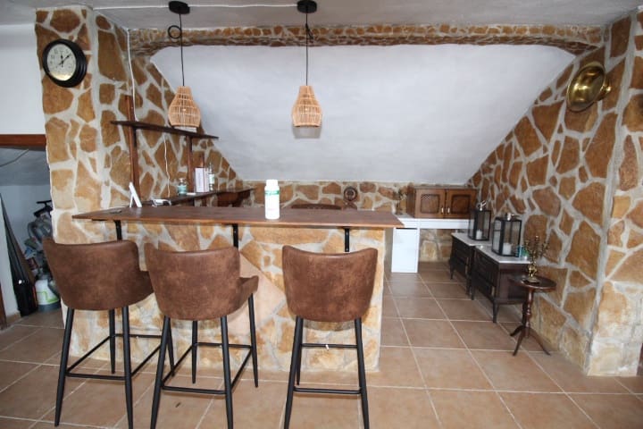 3 Zimmer Villa zu verkaufen in Bigastro mit Pool - 425.000 € (Ref: 9996627)