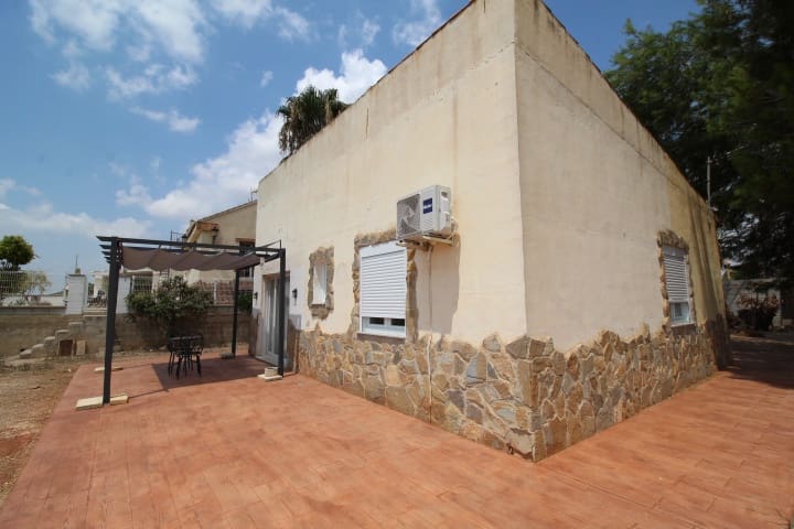 3 Zimmer Villa zu verkaufen in Bigastro mit Pool - 425.000 € (Ref: 9996627)