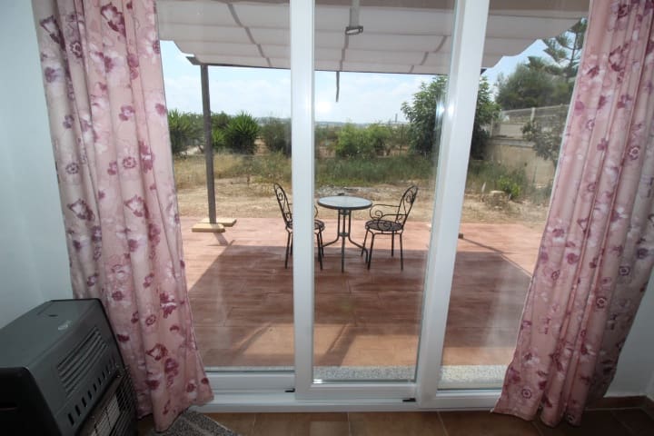 3 Zimmer Villa zu verkaufen in Bigastro mit Pool - 425.000 € (Ref: 9996627)