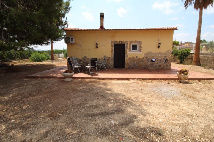 3 Zimmer Villa zu verkaufen in Bigastro mit Pool - 425.000 € (Ref: 9996627)