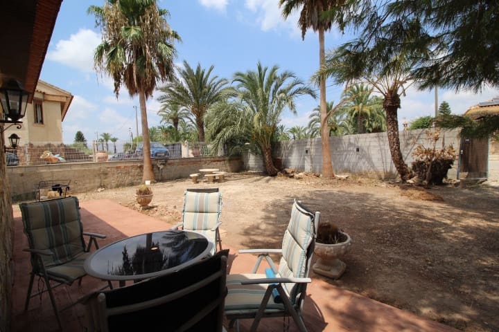 3 Zimmer Villa zu verkaufen in Bigastro mit Pool - 425.000 € (Ref: 9996627)