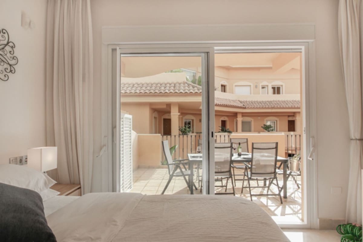 2 camera da letto Appartamento in vendita in Aloha Golf con piscina garage - 460.000 € (Rif: 10045875)