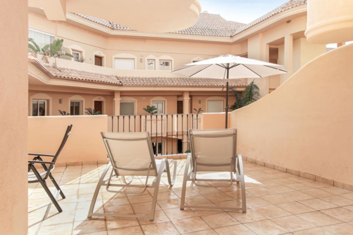 2 camera da letto Appartamento in vendita in Aloha Golf con piscina garage - 460.000 € (Rif: 10045875)