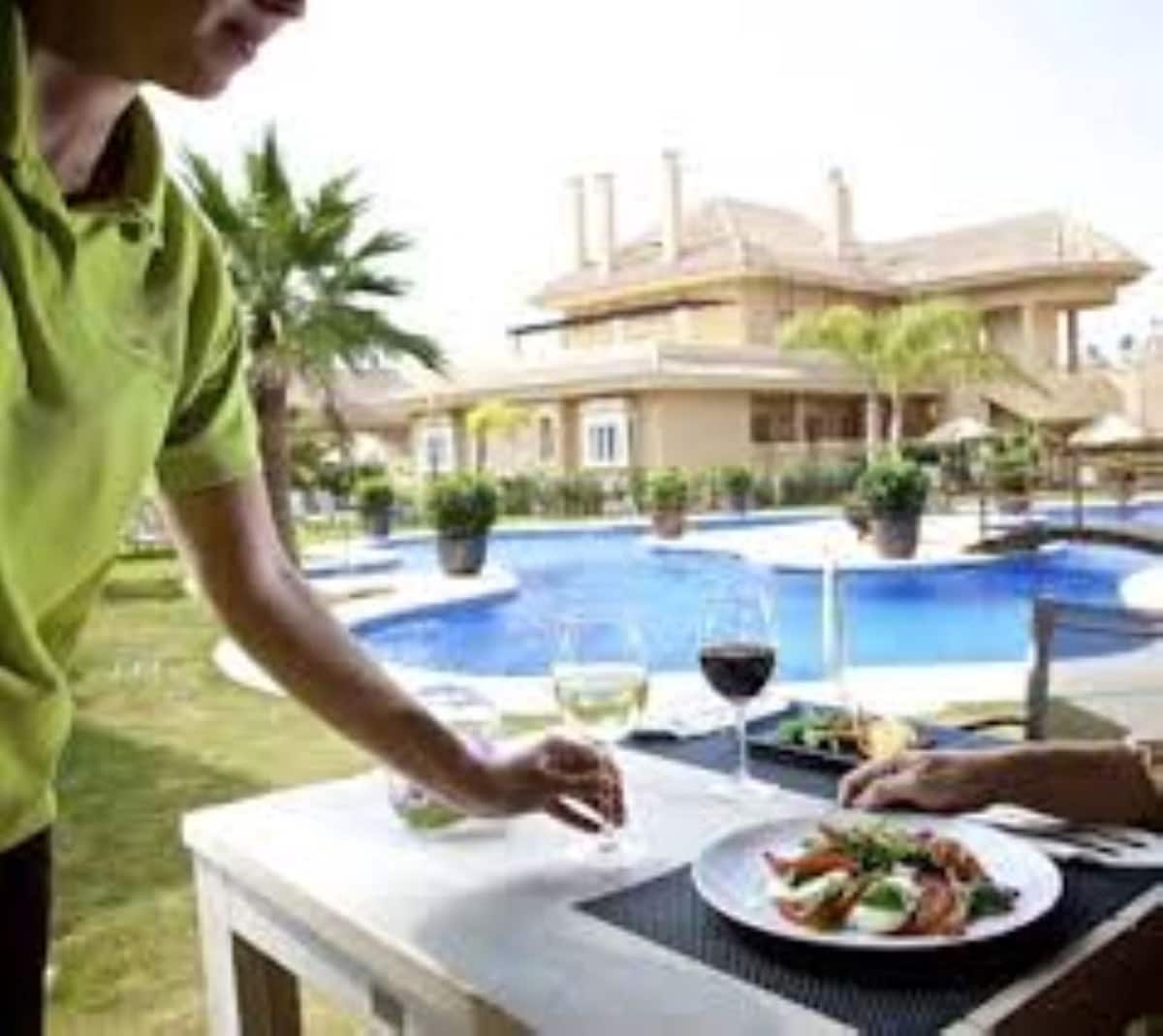 2 camera da letto Appartamento in vendita in Aloha Golf con piscina garage - 460.000 € (Rif: 10045875)