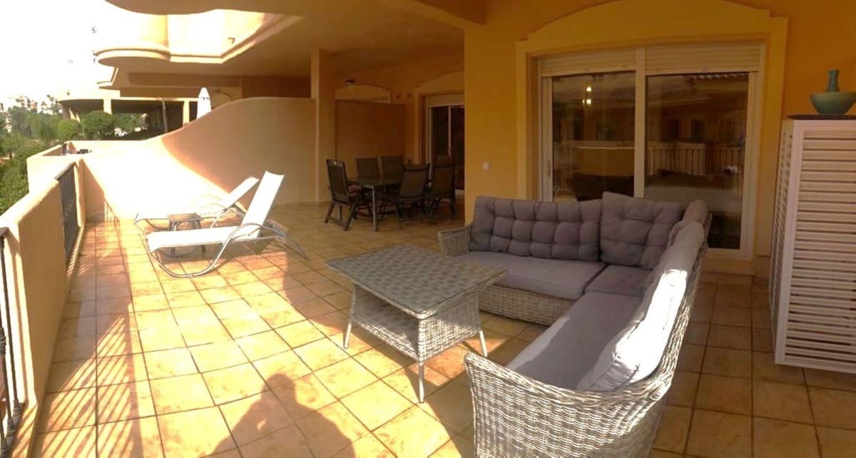 2 camera da letto Appartamento in vendita in Aloha Golf con piscina garage - 460.000 € (Rif: 10045875)