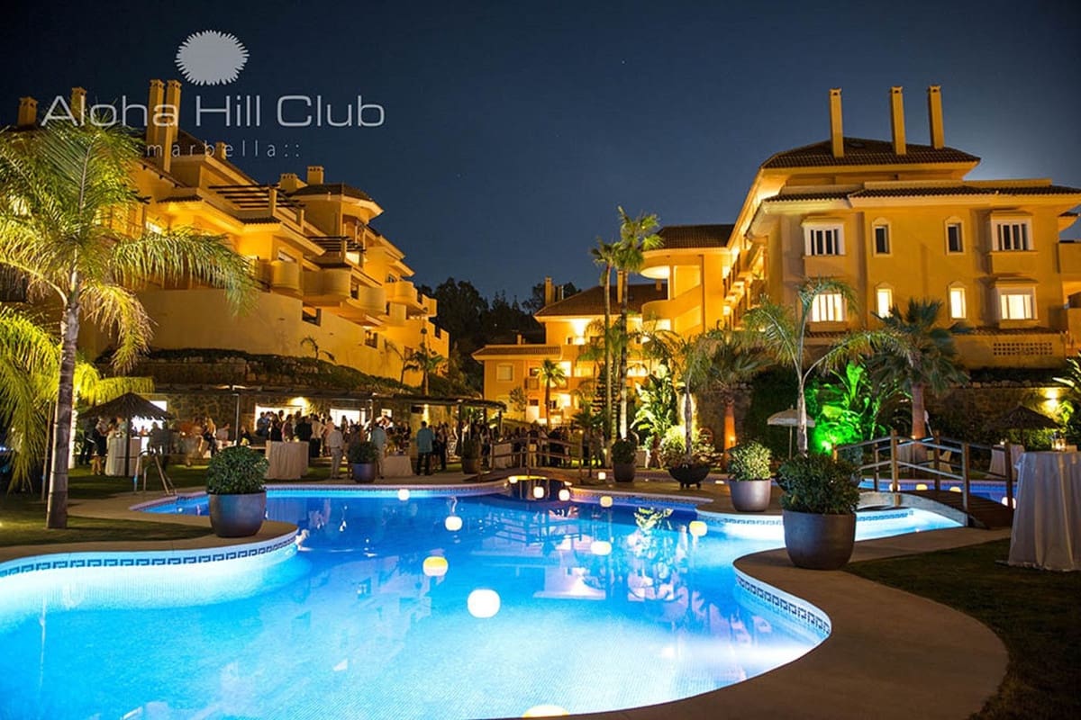 2 camera da letto Appartamento in vendita in Aloha Golf con piscina garage - 460.000 € (Rif: 10045875)