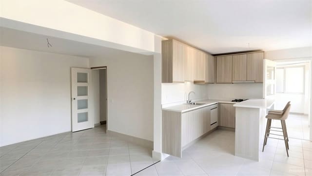4 slaapkamer Appartement te koop in L'Arenal / S'Arenal, Llucmajor - € 780.000 (Ref: 10001051)