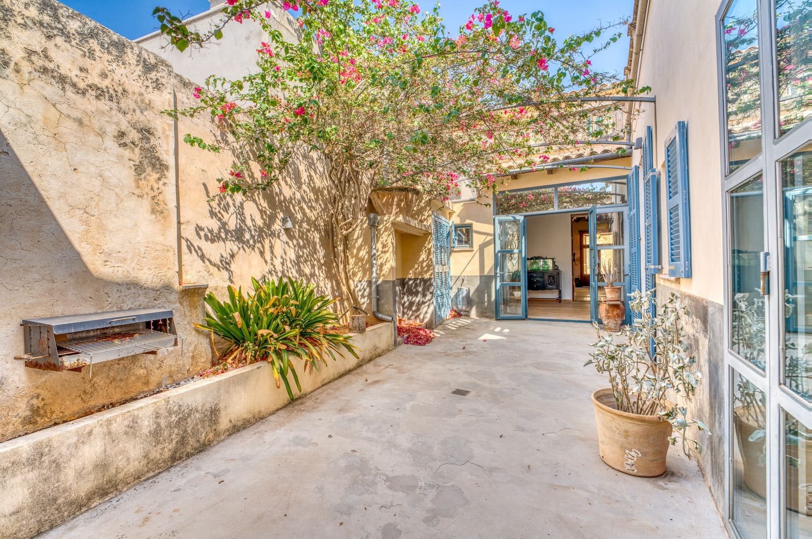 5 sypialnia Dom na sprzedaż w Petra - 565 000 € (Ref: 10004780)