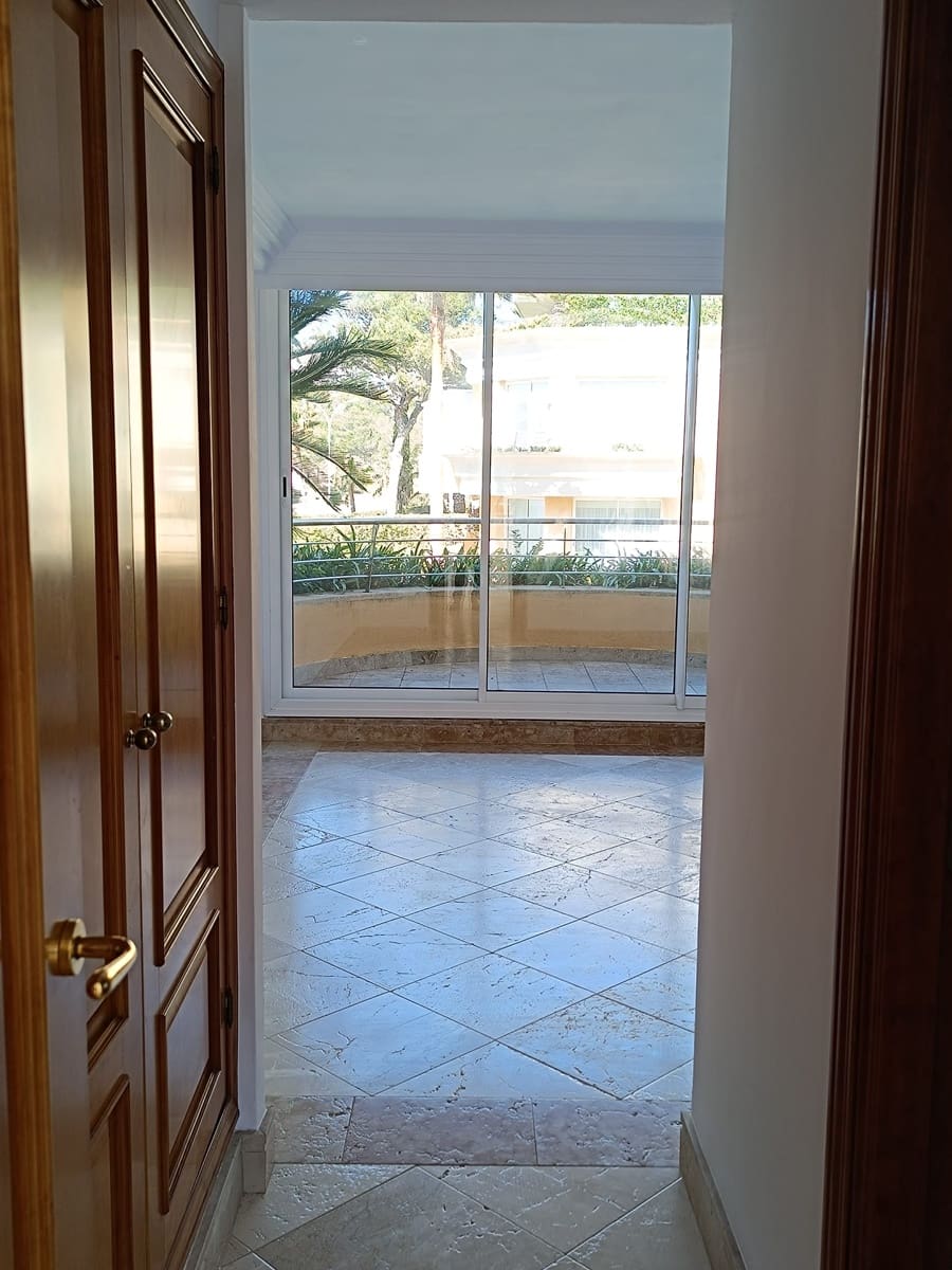 3 slaapkamer Appartement te koop in Santa Ponsa met zwembad garage - € 1.174.000 (Ref: 10007105)
