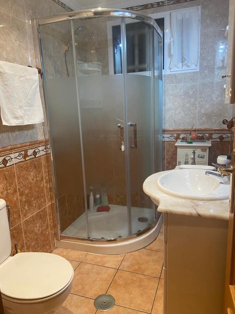 2 soveværelse Lejlighed til salg i La Manga del Mar Menor med swimmingpool - € 262.000 (Ref: 10008011)