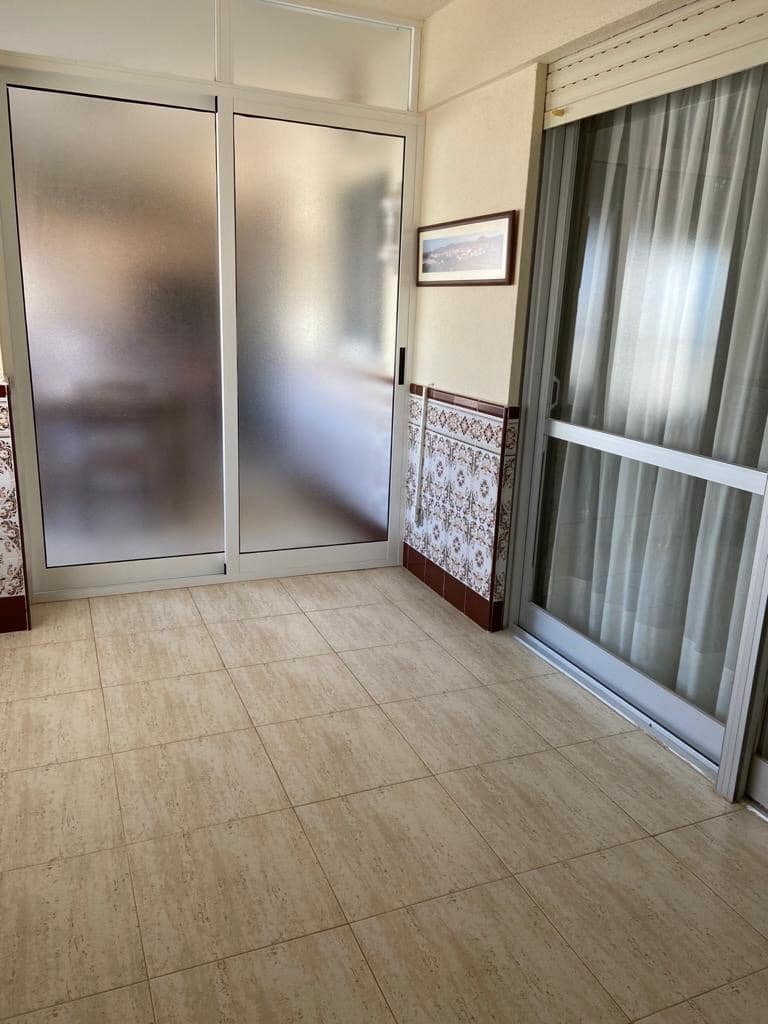 2 soveværelse Lejlighed til salg i La Manga del Mar Menor med swimmingpool - € 262.000 (Ref: 10008011)