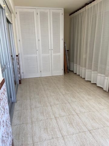 2 soveværelse Lejlighed til salg i La Manga del Mar Menor med swimmingpool - € 262.000 (Ref: 10008011)
