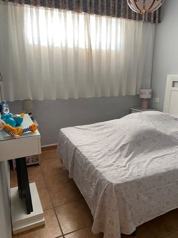 2 soveværelse Lejlighed til salg i La Manga del Mar Menor med swimmingpool - € 262.000 (Ref: 10008011)