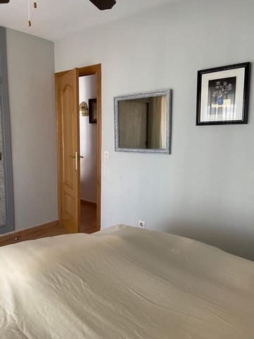 2 soveværelse Lejlighed til salg i La Manga del Mar Menor med swimmingpool - € 262.000 (Ref: 10008011)