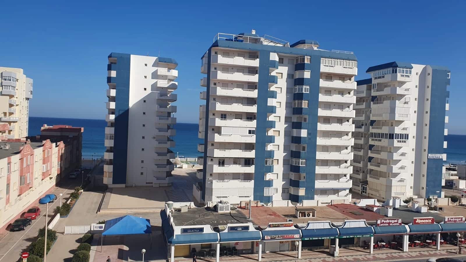 2 soveværelse Lejlighed til salg i La Manga del Mar Menor med swimmingpool - € 262.000 (Ref: 10008011)