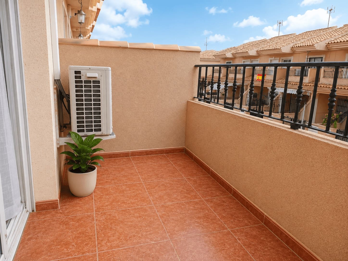 3 bedroom Terraced Villa for sale in Playa Paraiso with garage - € 290,000 (Ref: 10012616)